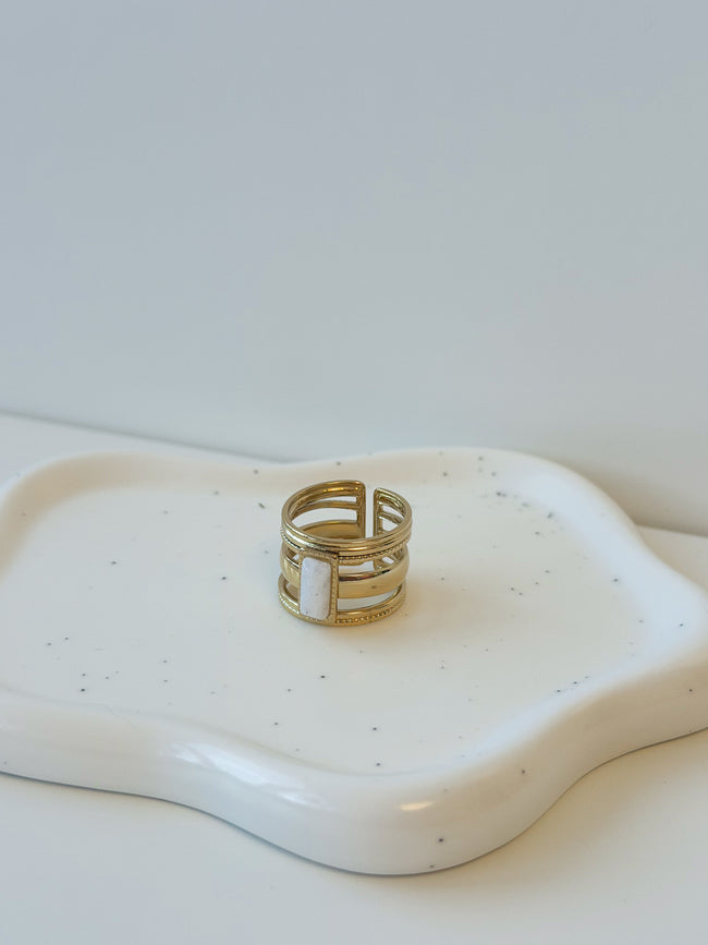 Bague RIVERTON multi-rangs dorée & pierre blanche