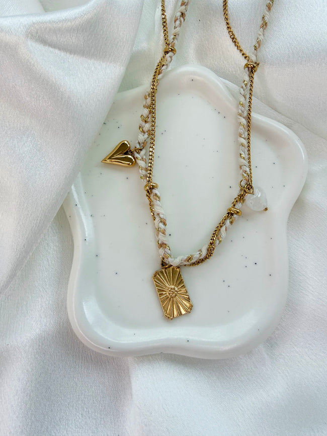 Collier cordon tressé OLEAN et pendentifs dorés